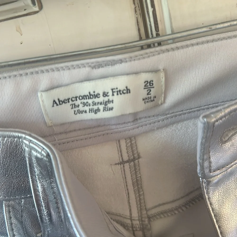 Abercrombie & Fitch Silver 90's straight pants - Picture 6 of 6